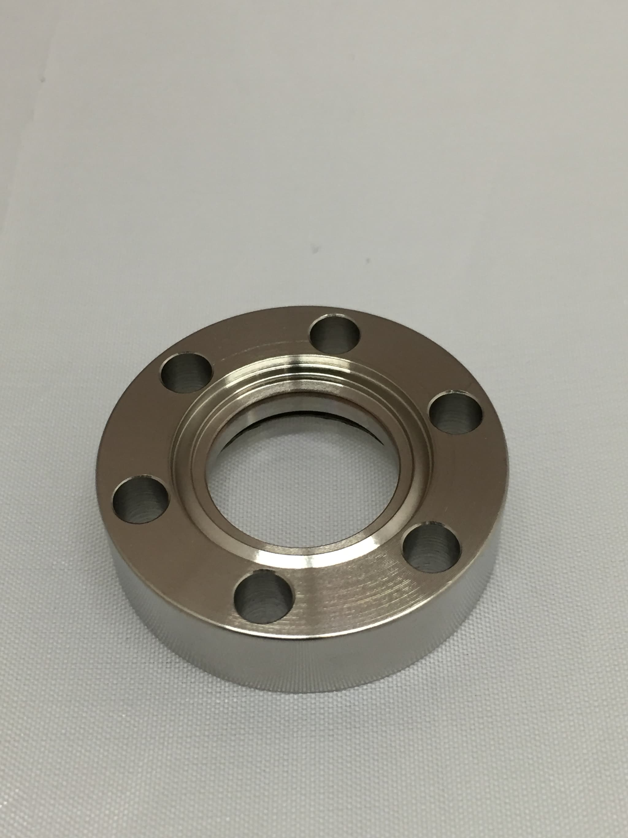 ALL TITANIUM VIEWPORT, NON-MAGNETIC, FUSED SILICA, UV, 0.6 VIEW, 133CF
